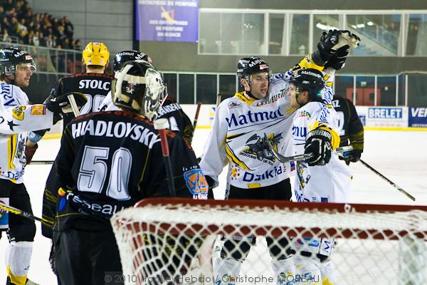 Strasbourg  2 - 4 Rouen