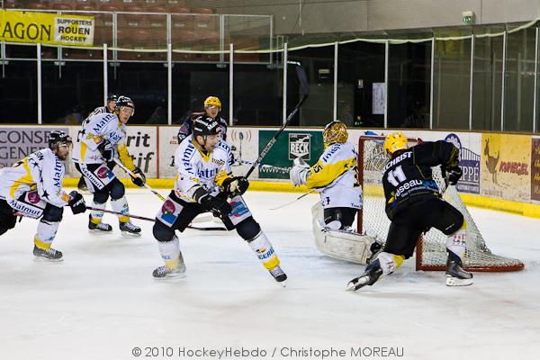 Strasbourg  2 - 4 Rouen