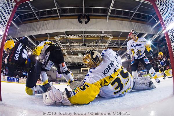 Strasbourg  2 - 4 Rouen