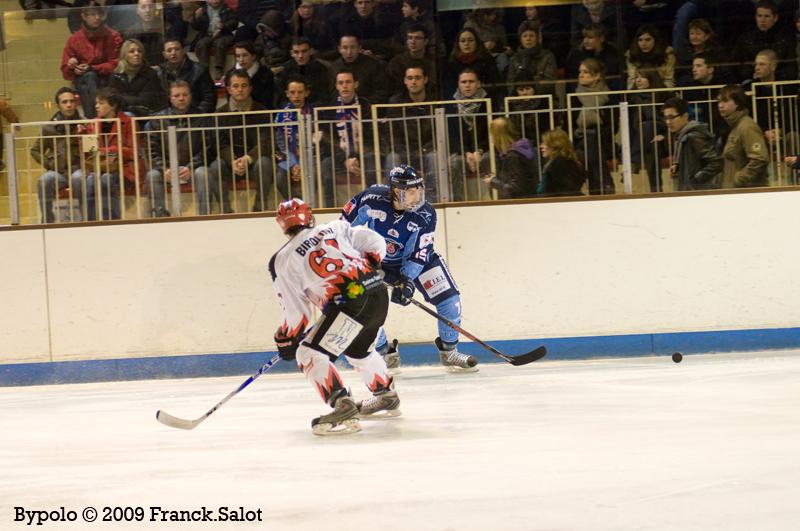 Angers  10 - 1 Neuilly/Marne