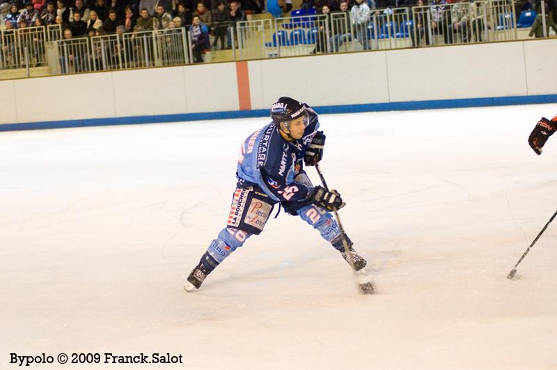 Angers  10 - 1 Neuilly/Marne