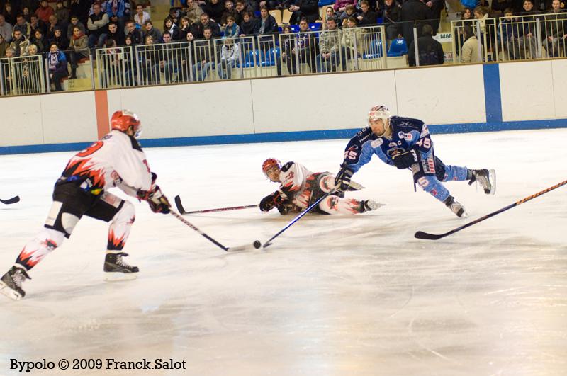 Angers  10 - 1 Neuilly/Marne
