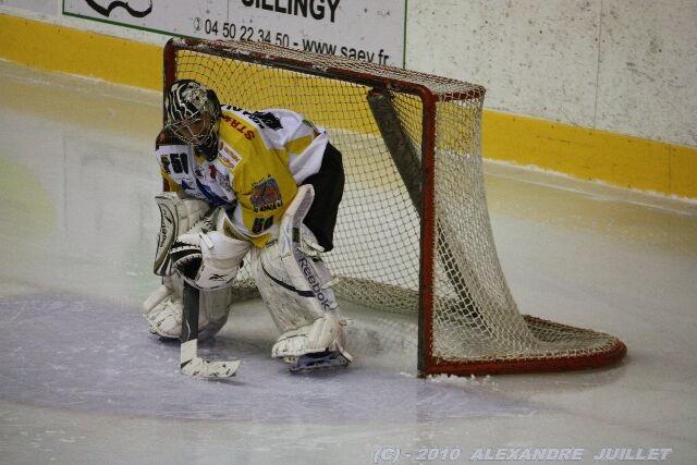 Chamonix  0 - 1 Strasbourg 