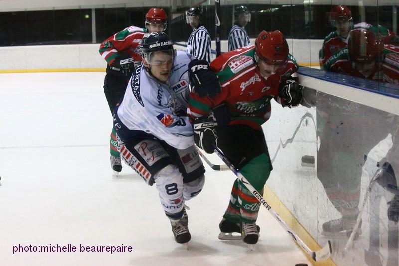 Mont-Blanc 5 - 3 Angers 