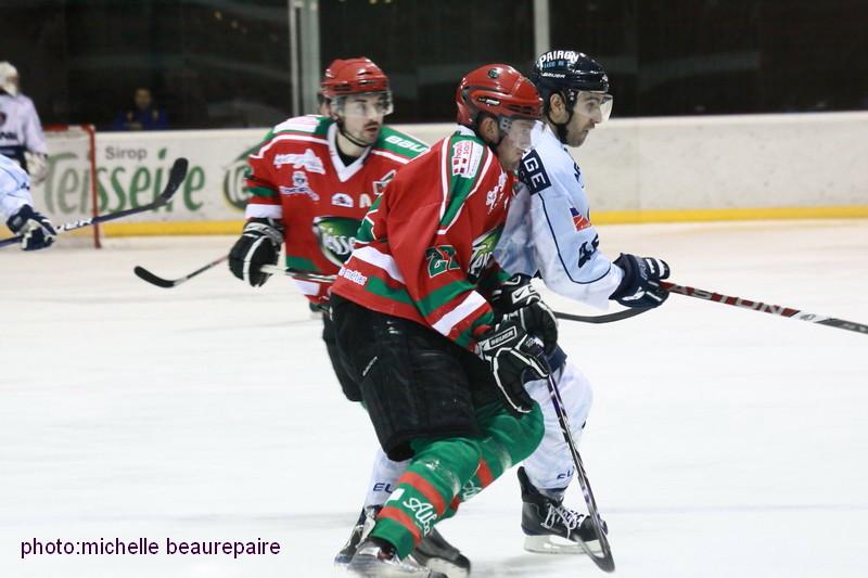 Mont-Blanc 5 - 3 Angers 