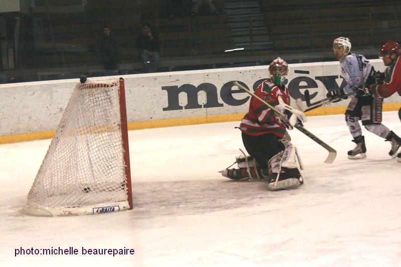 Mont-Blanc 5 - 3 Angers 