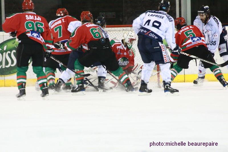 Mont-Blanc 5 - 3 Angers 
