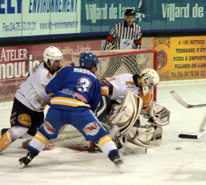 Villard-de-Lans 2 - 4 Chamonix 
