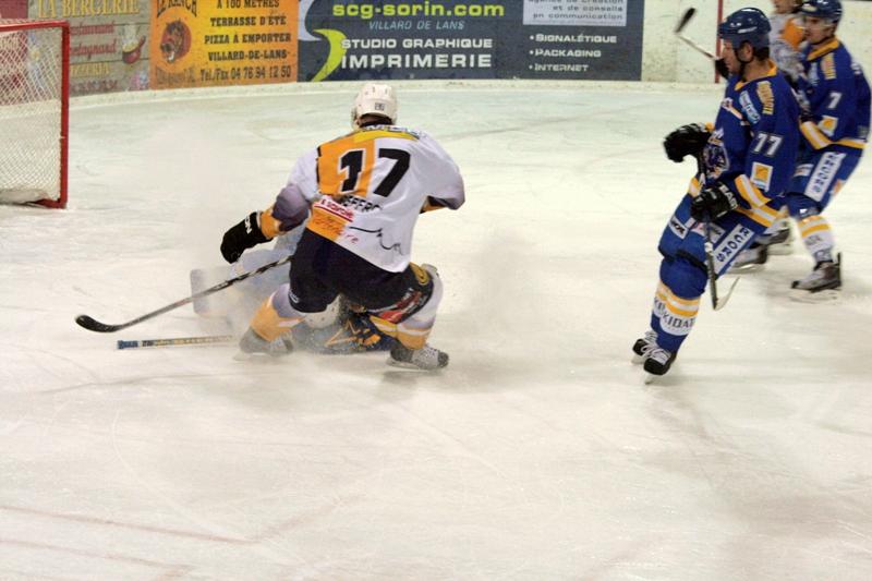 Villard-de-Lans 2 - 4 Chamonix 