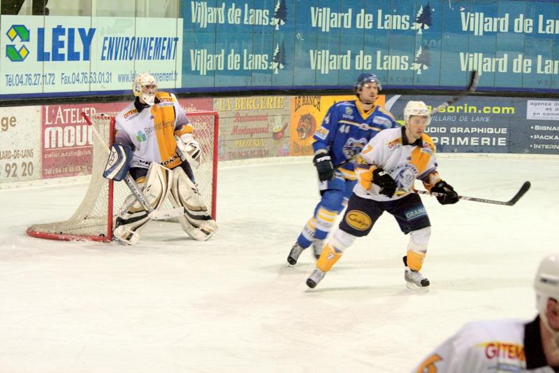 Villard-de-Lans 2 - 4 Chamonix 