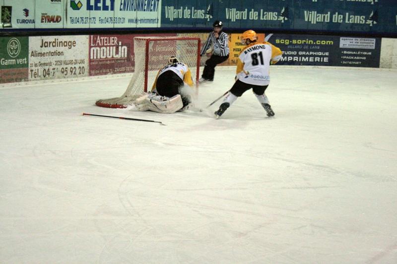 Villard-de-Lans 1 - 4 Strasbourg 