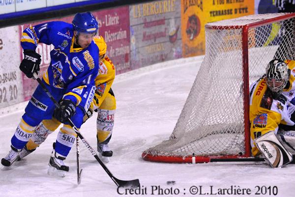 Villard-de-Lans 1 - 4 Strasbourg 