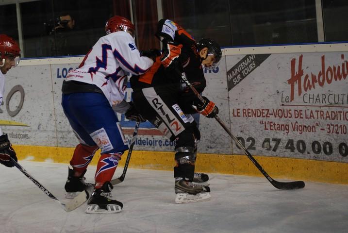 Tours  3 - 1 Asnières