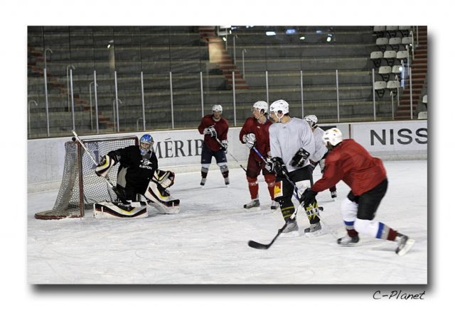 Photo hockey match Courchevel-Méribel-Pralognan - Rouen II le 13/02/2010