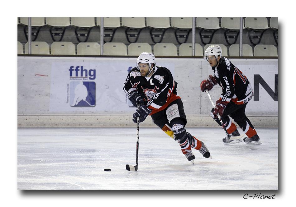 Courchevel-Méribel-Pralognan 3 - 1 Rouen II