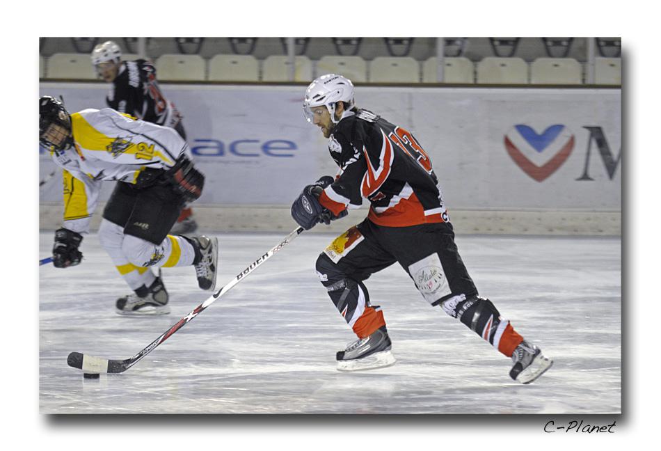 Courchevel-Méribel-Pralognan 3 - 1 Rouen II