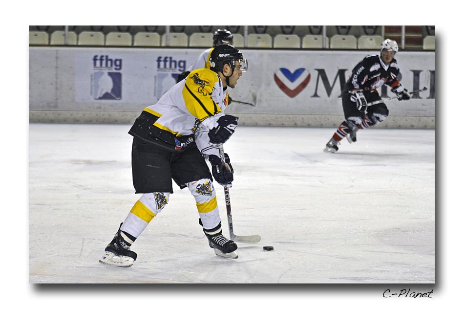 Courchevel-Méribel-Pralognan 3 - 1 Rouen II