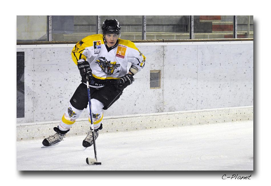 Courchevel-Méribel-Pralognan 3 - 1 Rouen II