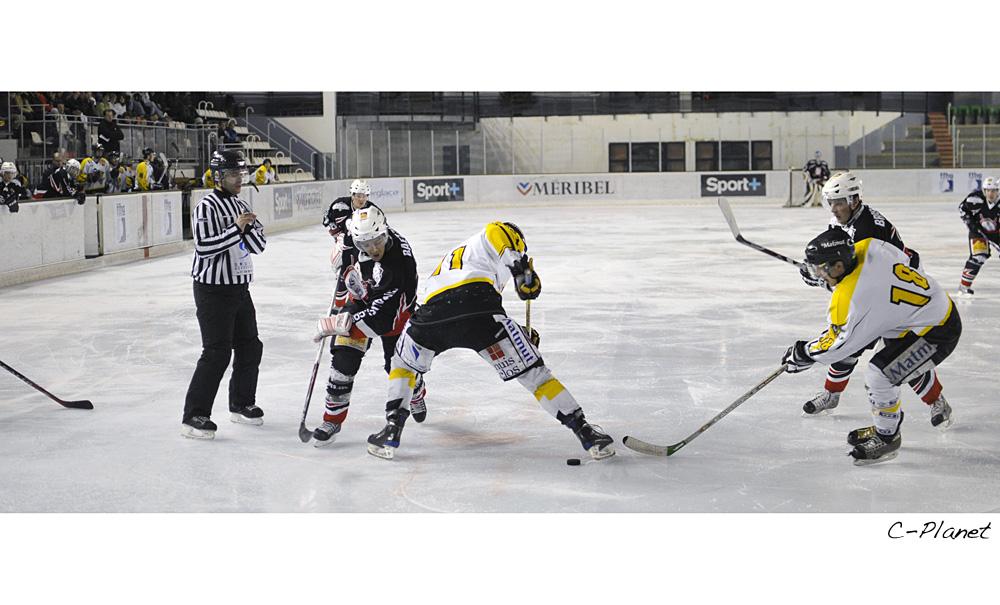 Courchevel-Méribel-Pralognan 3 - 1 Rouen II