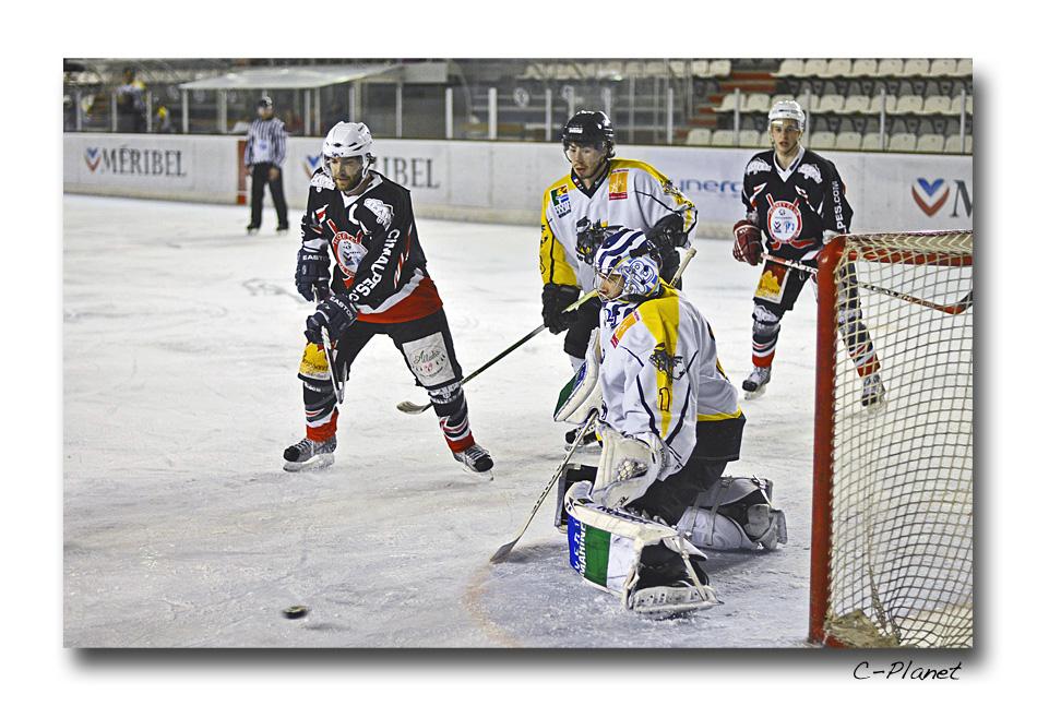 Courchevel-Méribel-Pralognan 3 - 1 Rouen II
