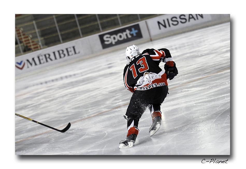 Courchevel-Méribel-Pralognan 3 - 1 Rouen II