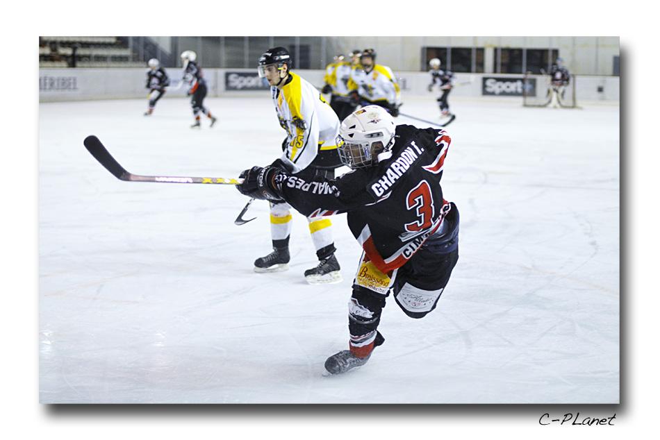 Courchevel-Méribel-Pralognan 3 - 1 Rouen II