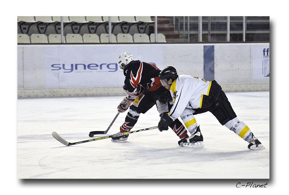 Courchevel-Méribel-Pralognan 3 - 1 Rouen II