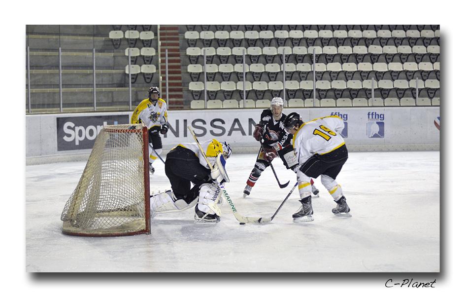 Courchevel-Méribel-Pralognan 3 - 1 Rouen II