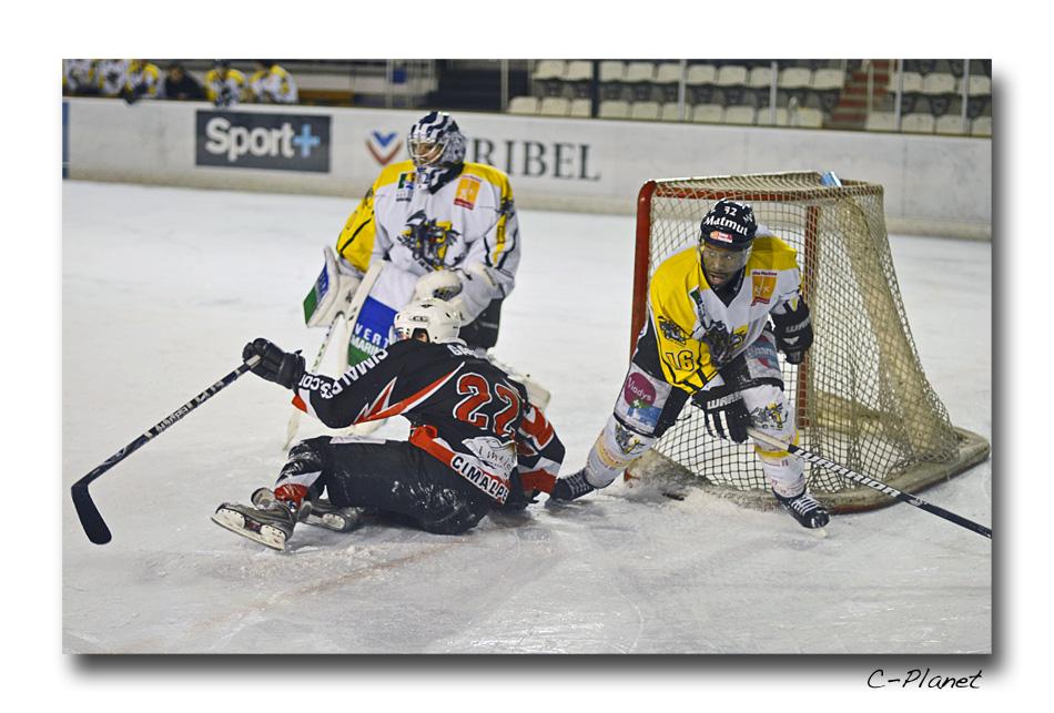 Courchevel-Méribel-Pralognan 3 - 1 Rouen II