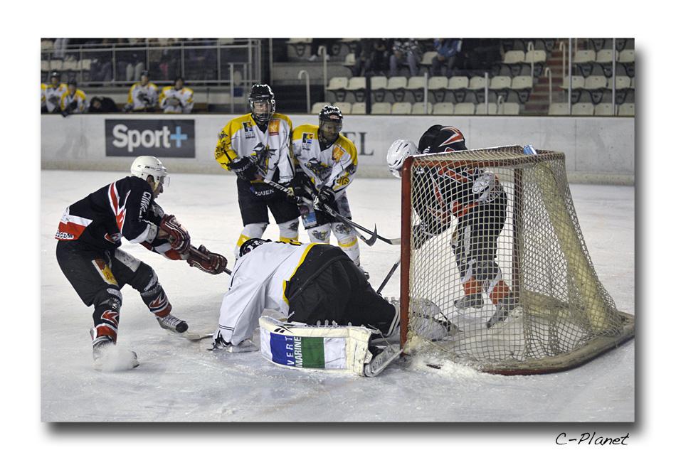 Courchevel-Méribel-Pralognan 3 - 1 Rouen II