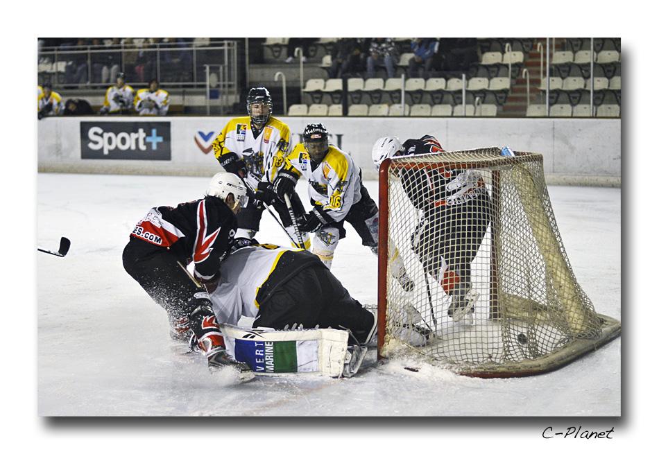Courchevel-Méribel-Pralognan 3 - 1 Rouen II