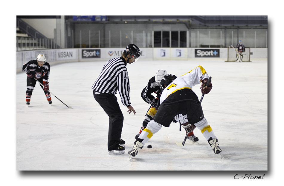 Courchevel-Méribel-Pralognan 3 - 1 Rouen II