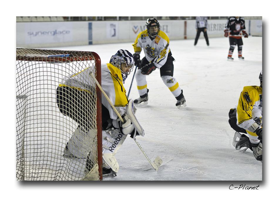 Courchevel-Méribel-Pralognan 3 - 1 Rouen II