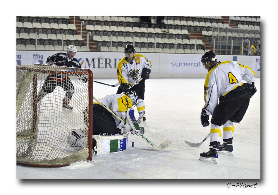 Courchevel-Méribel-Pralognan 3 - 1 Rouen II