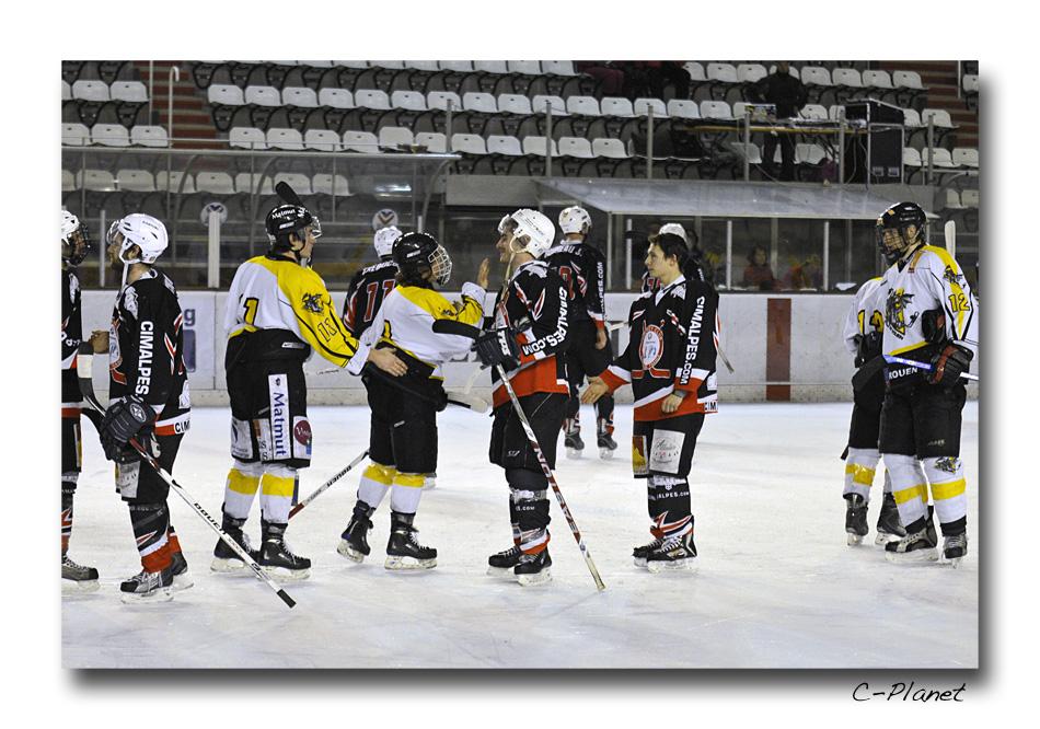 Courchevel-Méribel-Pralognan 3 - 1 Rouen II