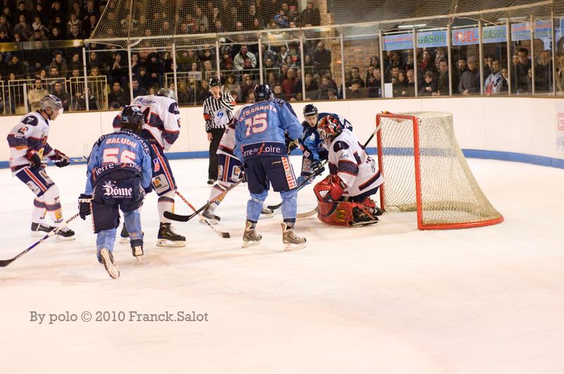 Angers  4 - 5 Grenoble 