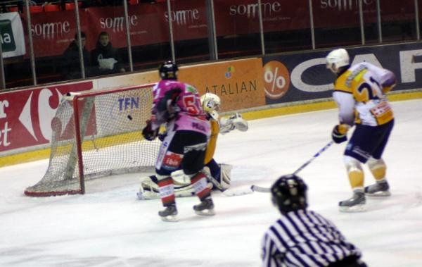Amiens  6 - 1 Chamonix 