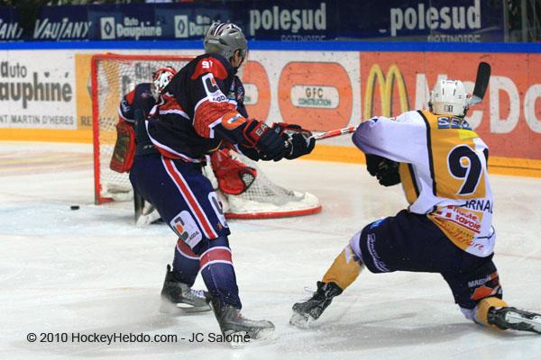 Grenoble  5 - 2 Chamonix 