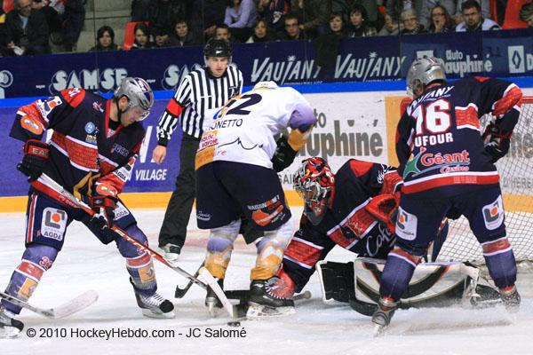 Grenoble  5 - 2 Chamonix 