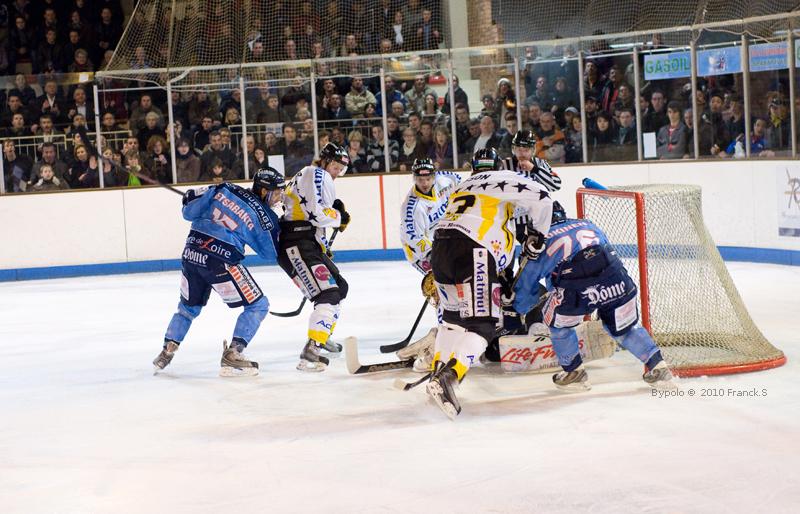 Angers  2 - 3 Rouen