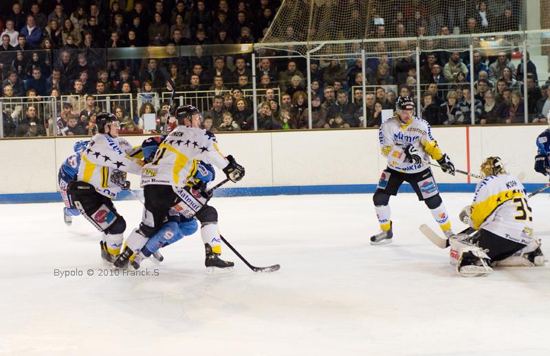 Angers  2 - 3 Rouen