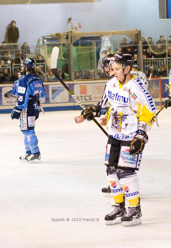 Angers  2 - 3 Rouen