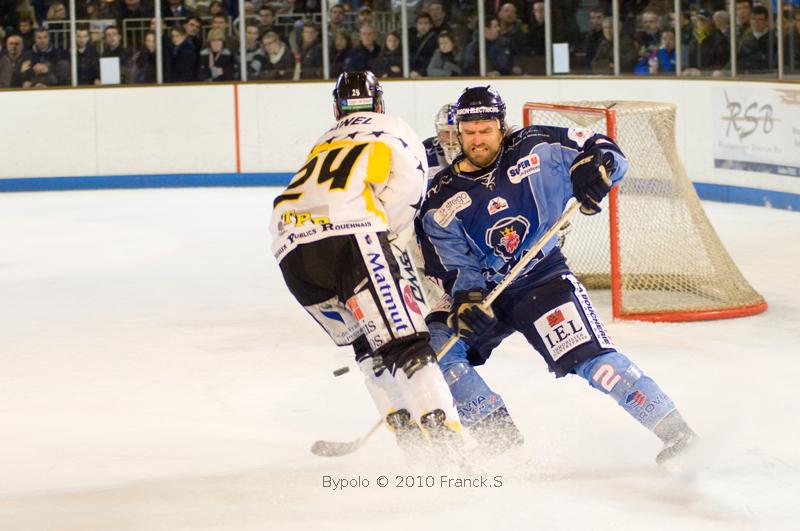 Angers  2 - 3 Rouen