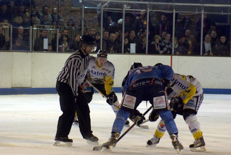 Angers  2 - 3 Rouen