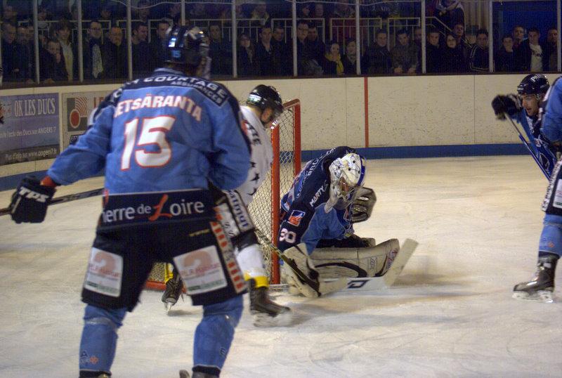 Angers  2 - 3 Rouen