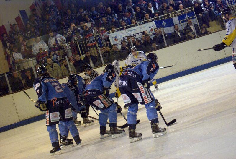 Angers  2 - 3 Rouen