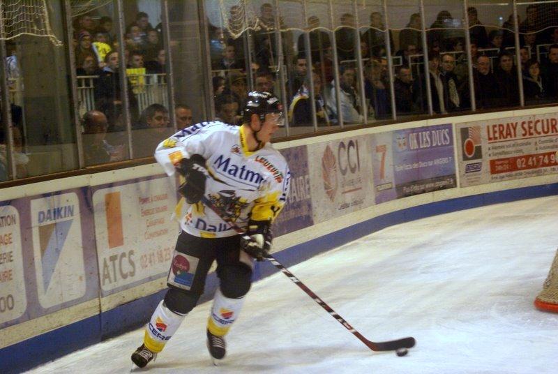 Angers  2 - 3 Rouen