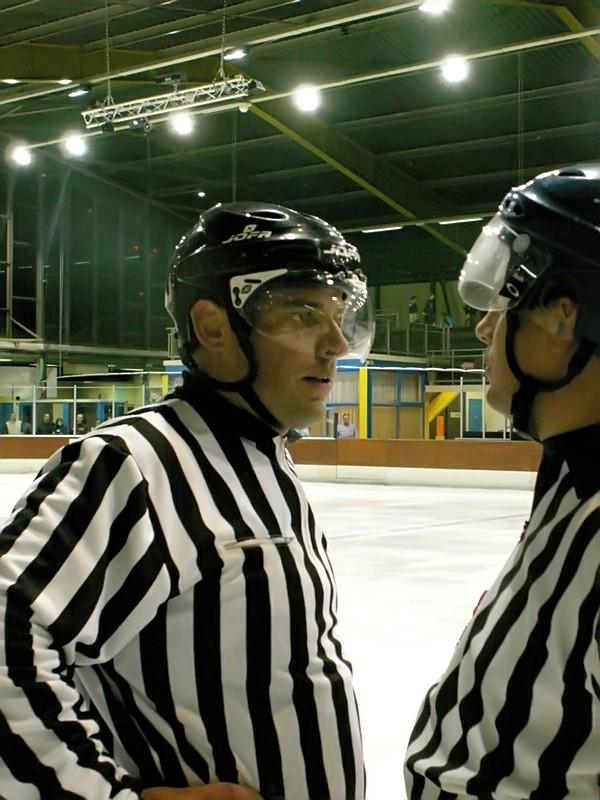 Amical : Dijon - Neuilly   — Reportage