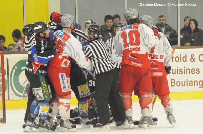 Caen  4 - 1 Annecy