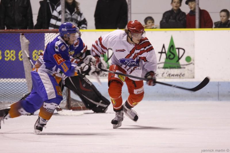 Clermont-Ferrand 2 - 4 Cholet 